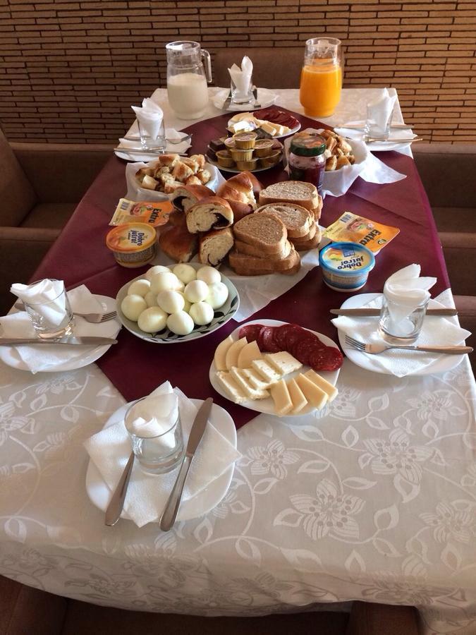Hotel Millenium2 Prizren Buitenkant foto